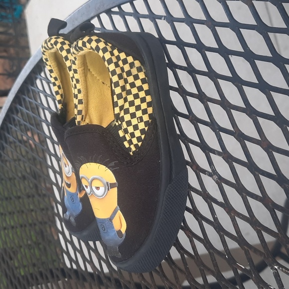 New Minion shoes size 7 slide ons - Picture 3 of 7